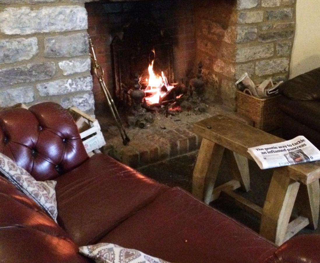Cross Keys Inn Lydford-on-Fosse Экстерьер фото